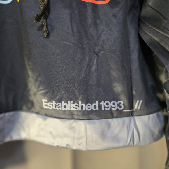 Ubix Now Women's UFC Graphic Crop Hoodie Pullover Black Women's XL New w/o Tags - Picture 4 of 14